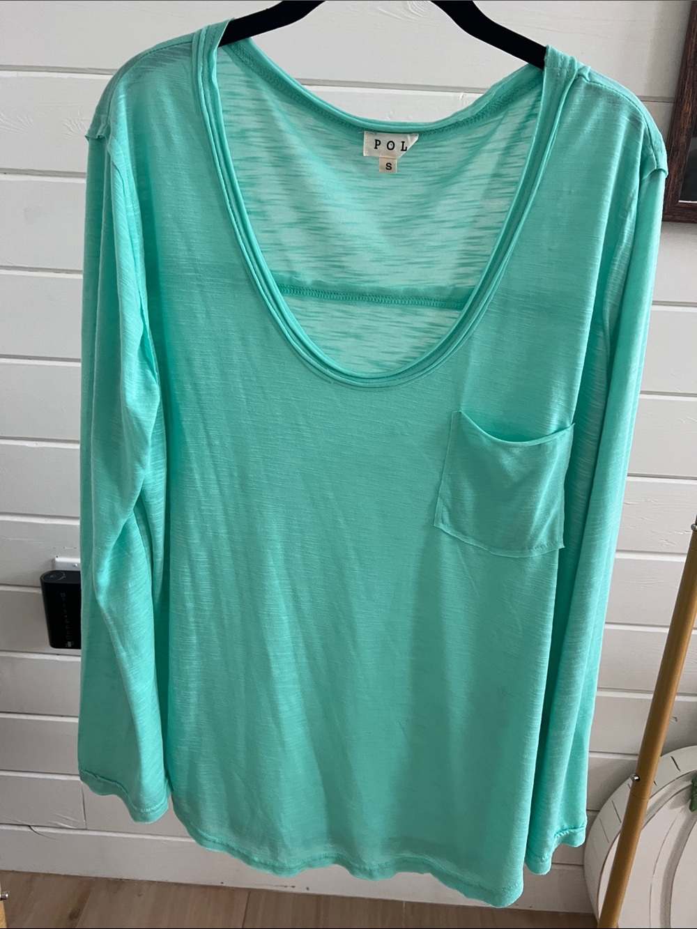 POL Women's Mint Teal Long Sleeve Scoop Neck Pocket Tee